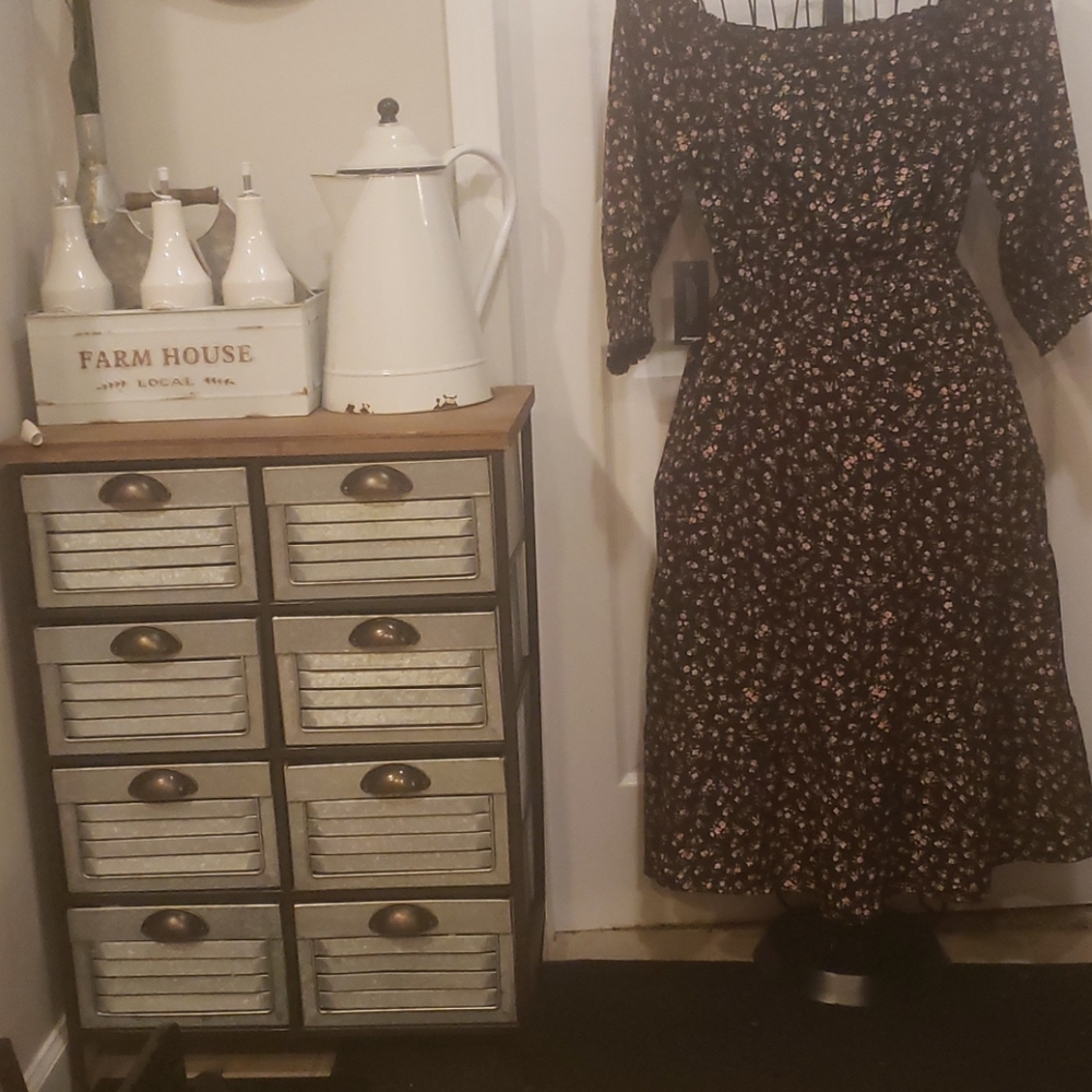 dress - Picture 4 of 4